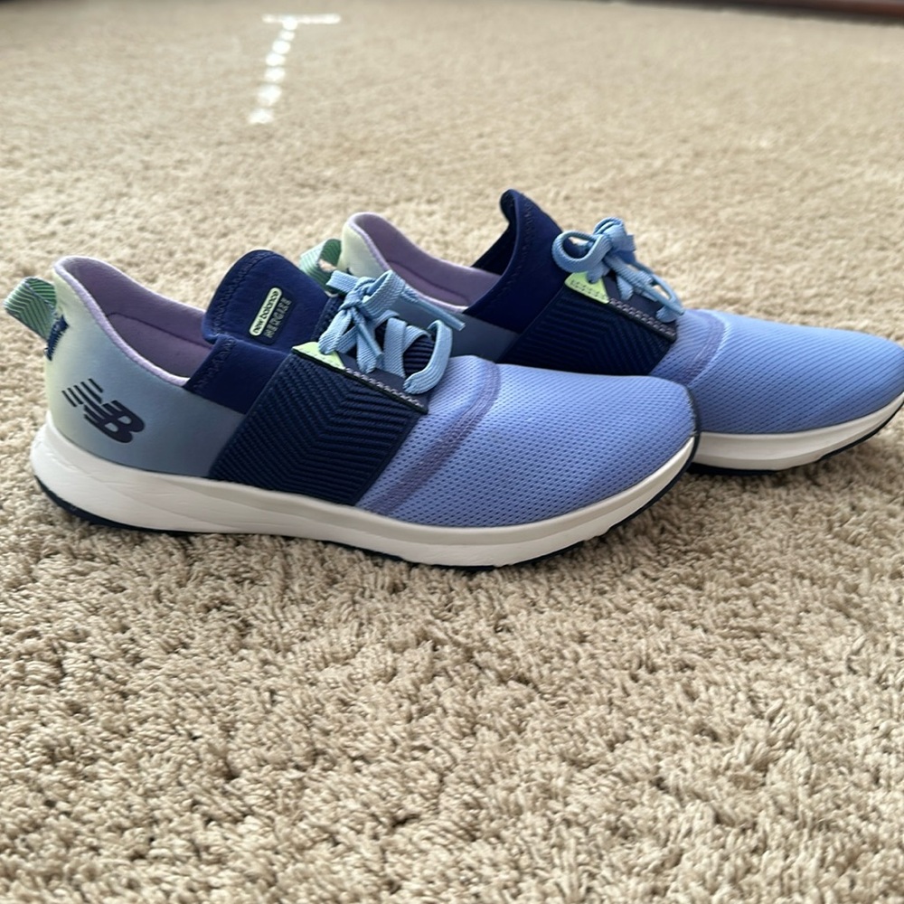 Women’s New Balance Dynasoft sneakers